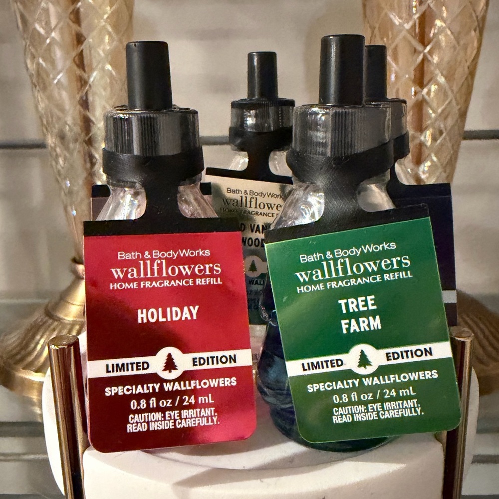 Bath & Body Works Wallflowers Limited Edition Tree Shaped Holiday Themed Bulbs